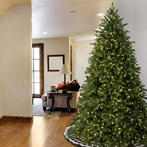 חברת העצים הלאומית 'מרגישים אמיתיים' עץ חג המולד המלאכותי לפני מואר | כולל אורות לבנים מראש ועמדו | ג'רזי פרייזר אשוח -